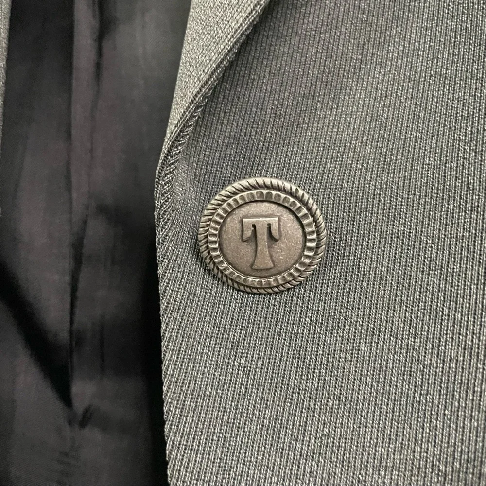 Albert Nipon sophisticated gray